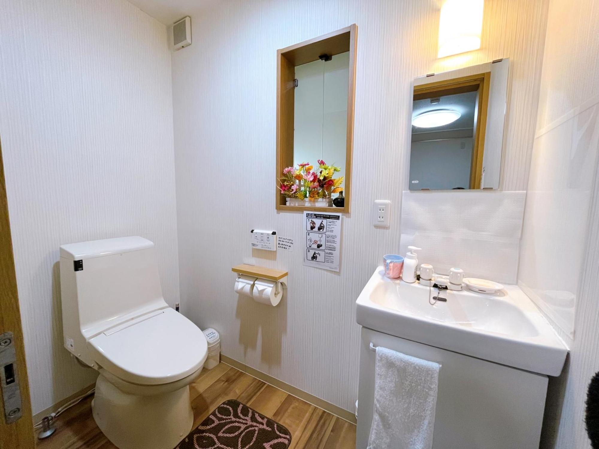 Guesthouse Atelier Ten 民泊アトリエ天 Osaka Exterior foto